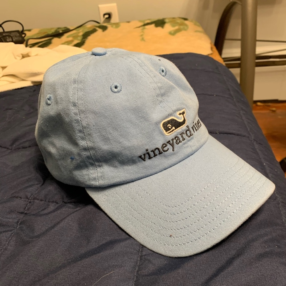Vineyard vines cap